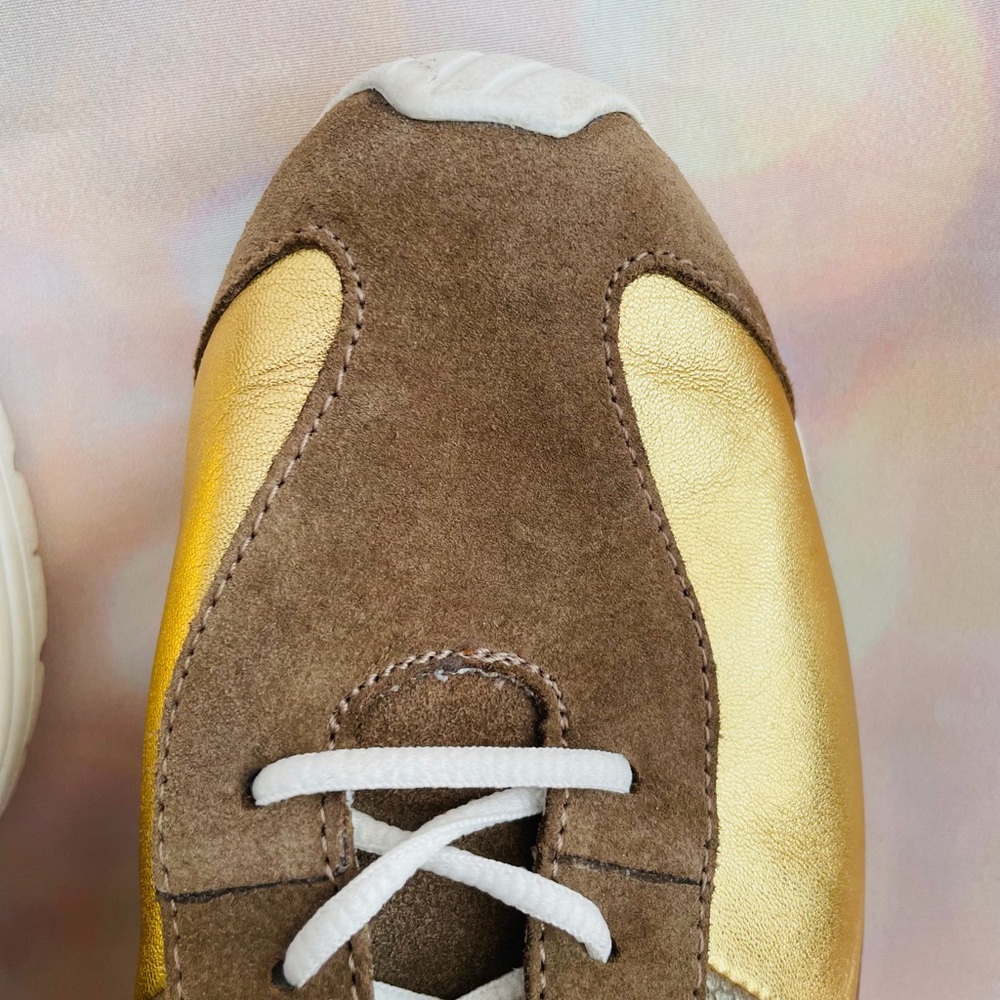 Rockport Suede and Gold Athletic Shoes - Picture 9 of 10